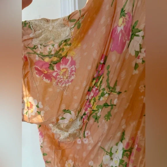 Spell Sundancer Robe - Picture 3 of 7